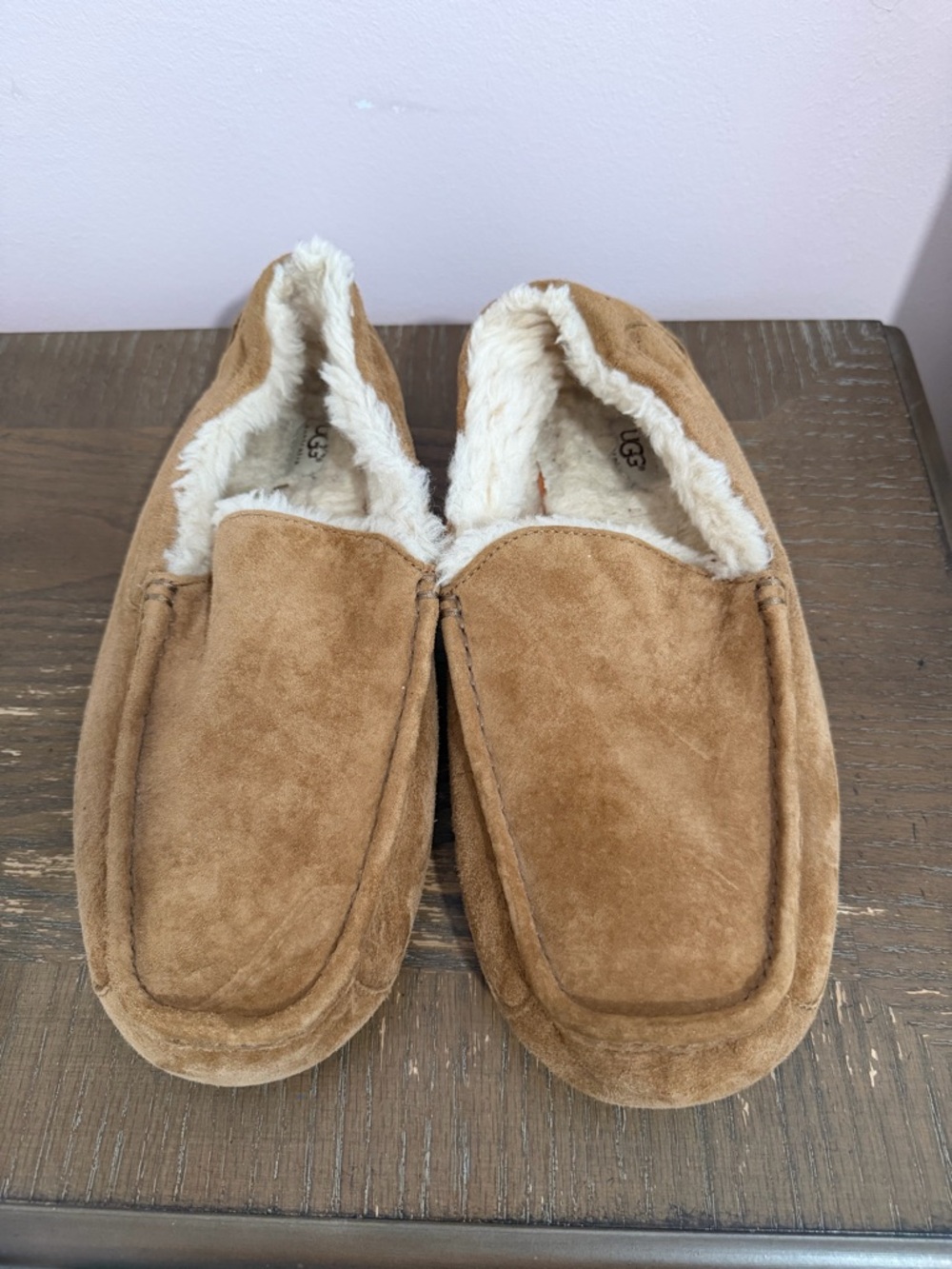 UGG Men’s Ascot slippers / slip-ons